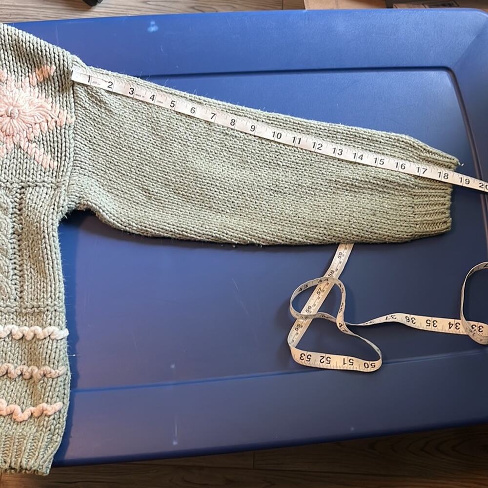 Vintage 90’s Hunters Run Hand Knit Ramie/Acrylic Green & Pink Embroider Sweater - Picture 13 of 13